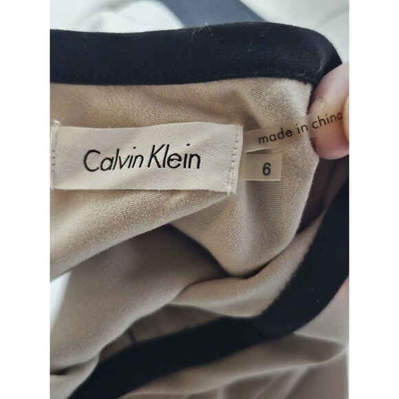 Calvin Klein Sheath Dress Size 6 Tan Beige Colorblock Sleeveless Work Career EUC - Picture 4 of 8